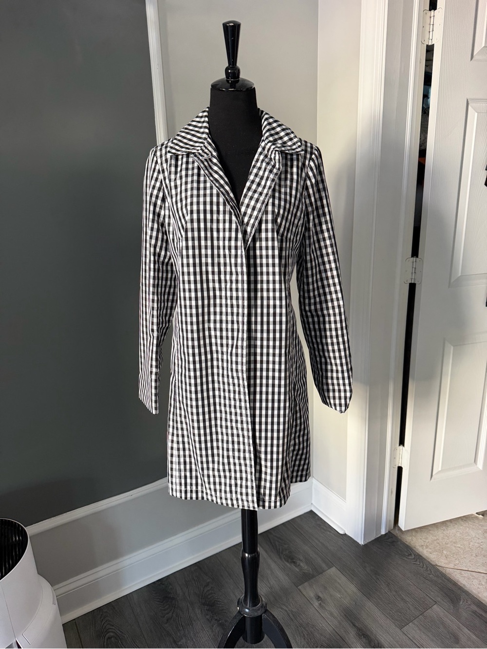 Talbots Black and White Gingham Long Sleeve coat